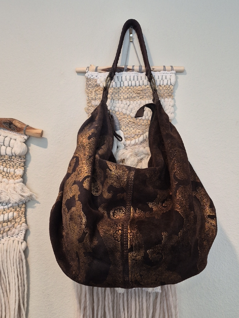 Lucky Brand Brown Suede & Gold Foilage Pleated Detail Bohemian Hobo Shoulder Bag - Picture 2 of 16